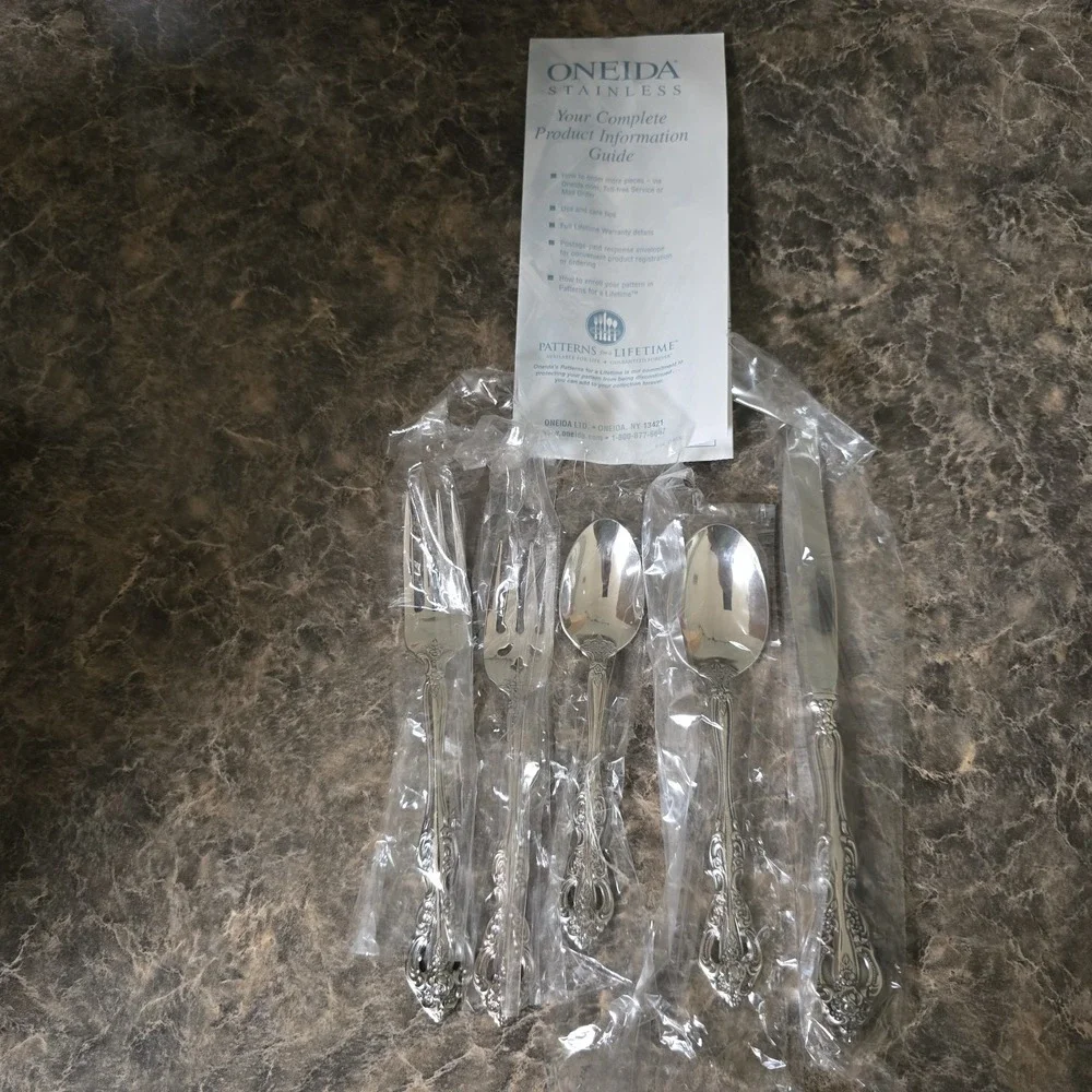 2 ONEIDA CUBE Stainless MICHELANGELO Flatware - NEW IN BOX 5 PC PLACE SETTING